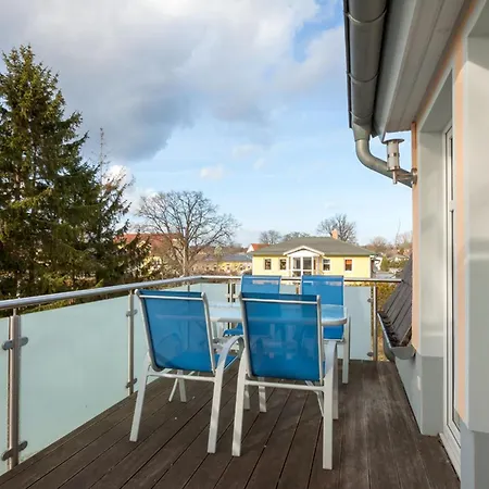Apropos Apartment *